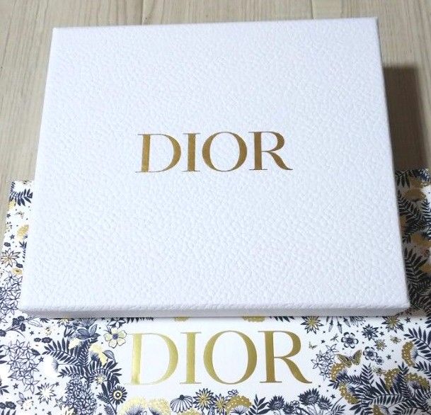 ★期間延長★LUCKY・プラチナ会員ギフトセット≪Dior≫★メゾン ・クリスチャン ディオール【正規ノベルティ、非売品】【新品】