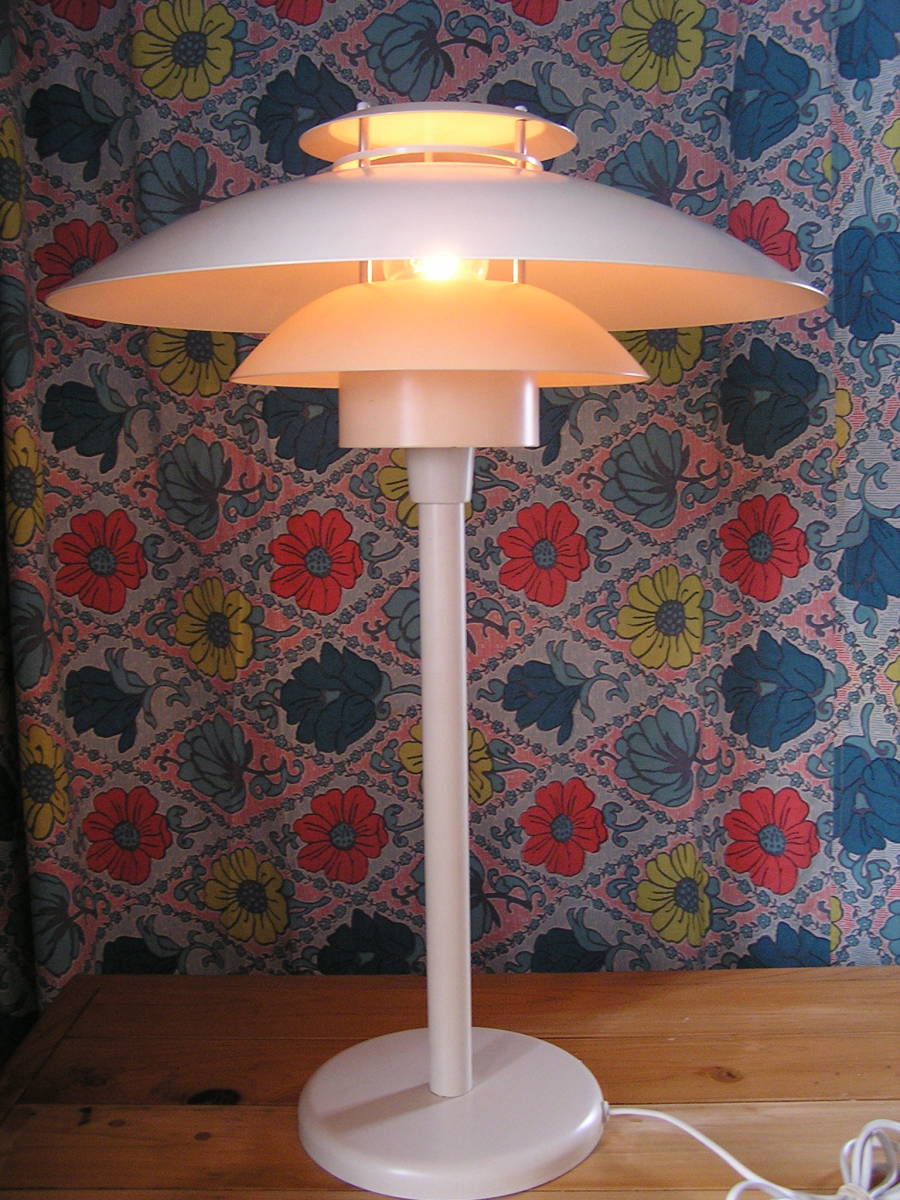 ＬＹＦＡ　テーブル　ランプ　デンマーク　ヴィンテージ　アンティーク　照明　ルイスポールセン　ＦＬＯＳ　北欧　スタンド　アラビア_画像4
