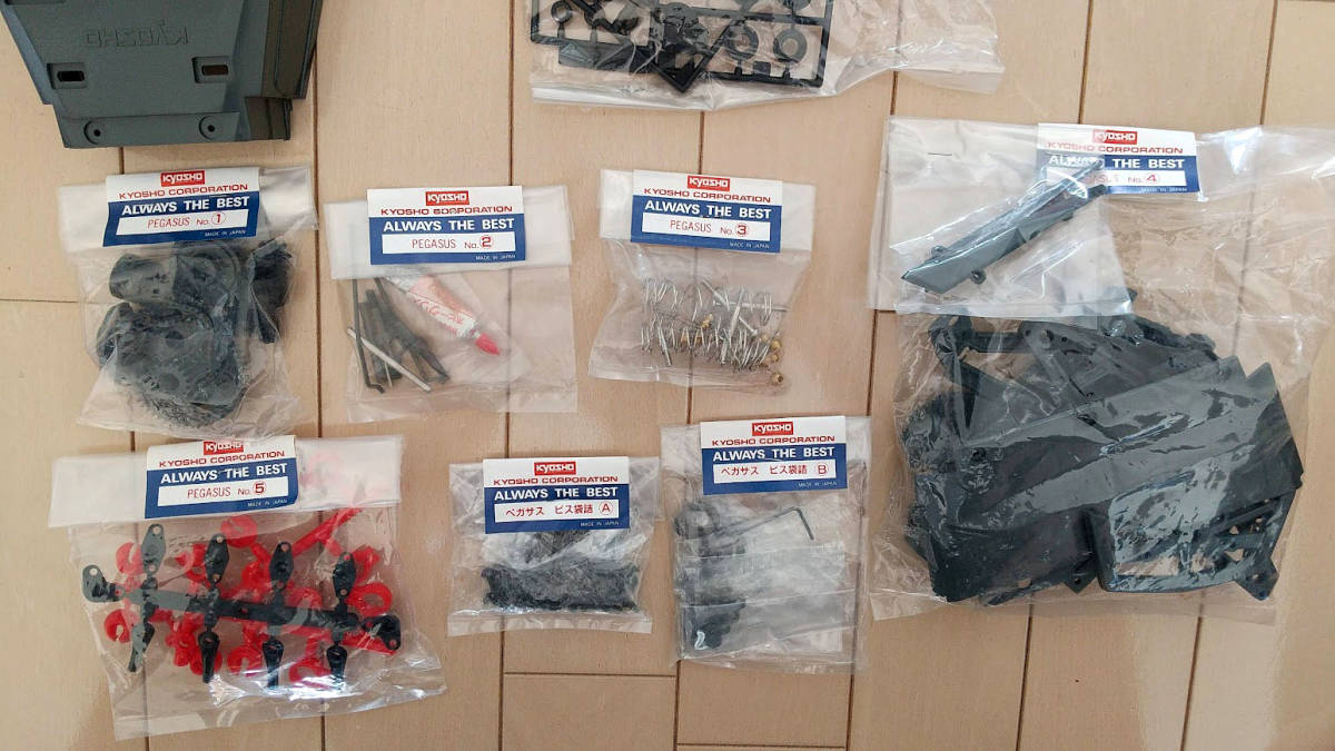 Yahoo!オークション - 新品 未組立 当時物 1/10 KYOSHO 京商 Yahoo!オークション - 新品 未組立 当時物 1/10 KYOSHO 京商