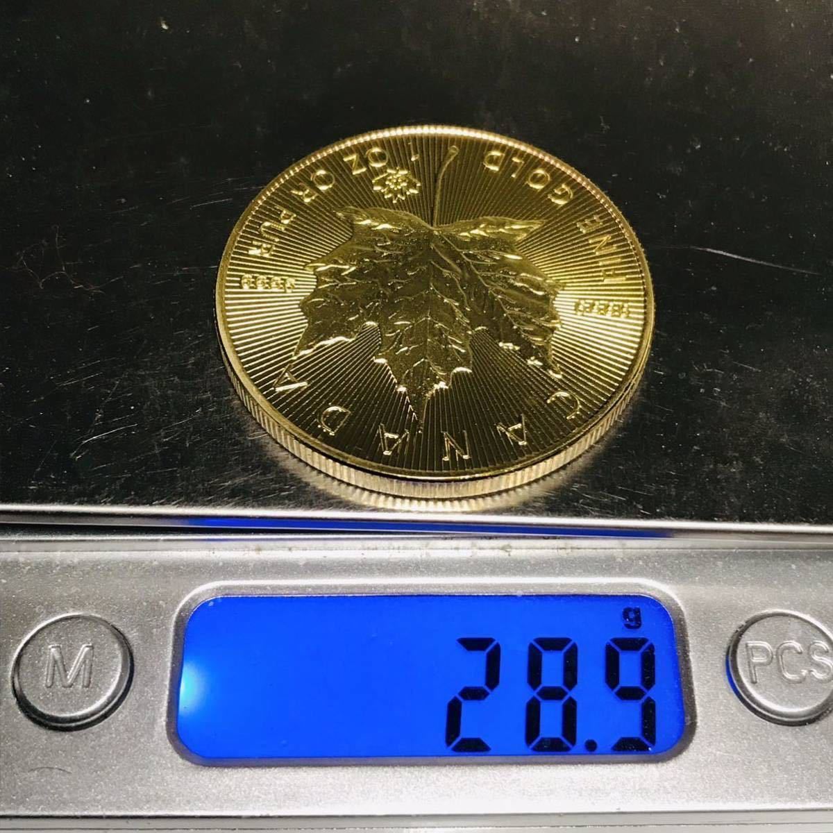カナダ メイプルリーフ金貨 エリザベス2世記念 2020年 金貨 ケース付き 大型金貨の画像5
