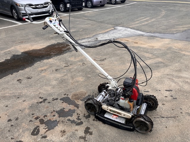 宮城県発 オーレック スパイダーモア SP851 4WD 自走式草刈機 宮城県発 オーレック スパイダーモア SP851 4WD 自走式草刈機