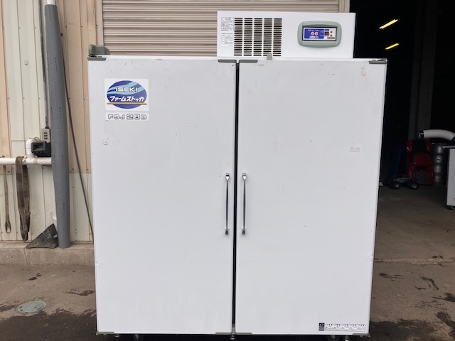宮城県発 イセキ ファームストッカ FSJ28B 米保管庫 保冷庫 100V 宮城県発 イセキ ファームストッカ FSJ28B 米保管庫 保冷庫 100V