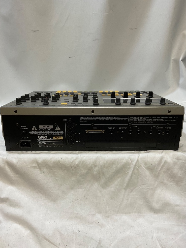 u49010 YAMAHA RS7000 ミュージックプロダクションスタジオ