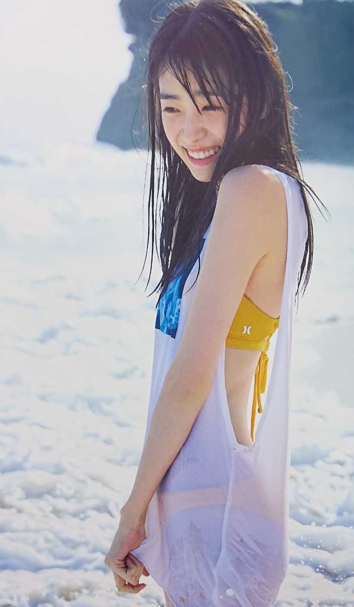 Yahoo!オークション - 高橋ひかる 1st写真集 『 WATERFALL 』 帯 Yahoo!オークション - 高橋ひかる 1st写真集 『 WATERFALL 』 帯