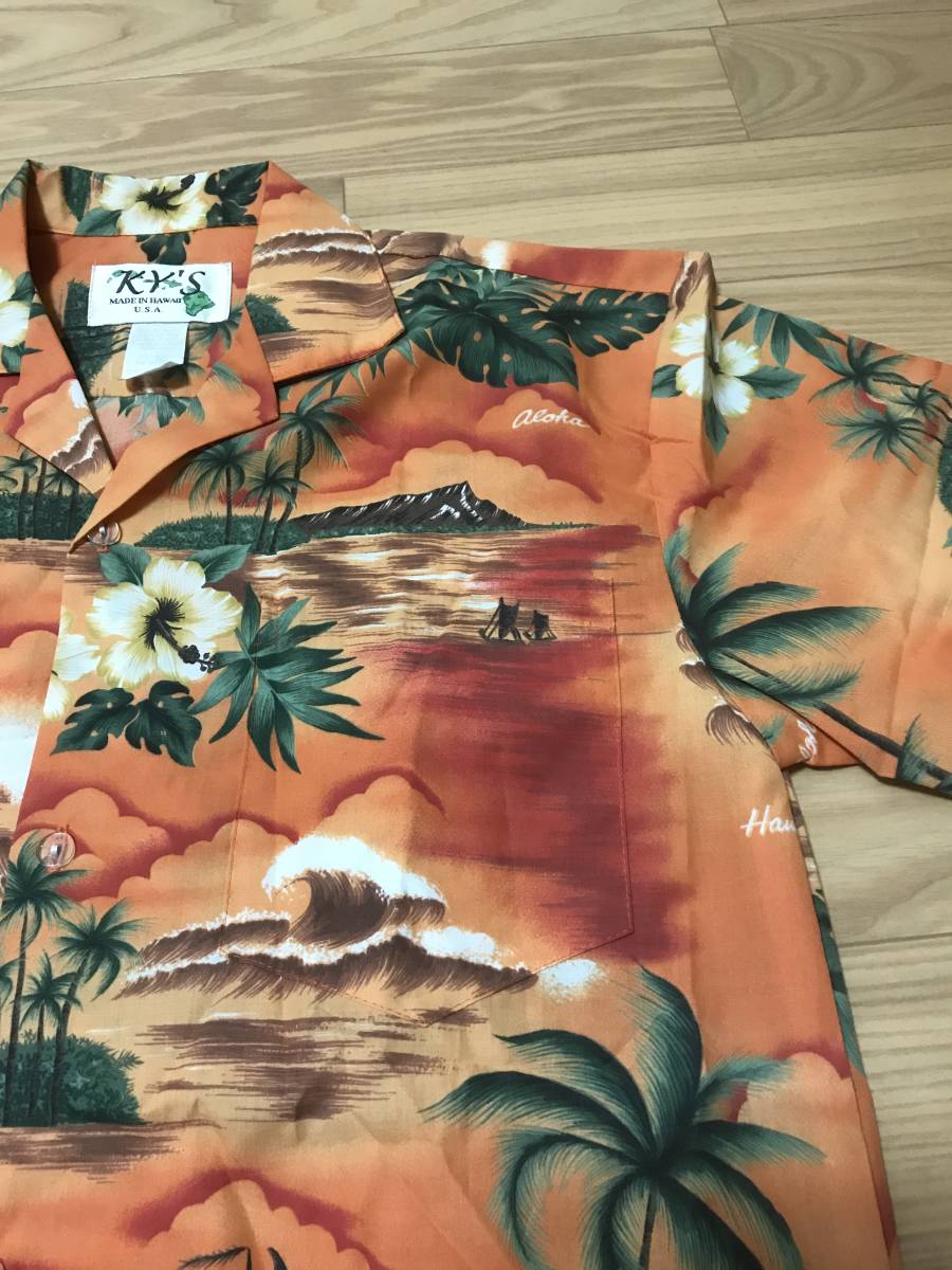 良品 KY'S ケイズ HAWAII ハワイ USA製 風景画&波&ヤシの木 総柄 アロハシャツ サイズ大きめS ／薄オレンジ 朱色 夕焼け色_画像3