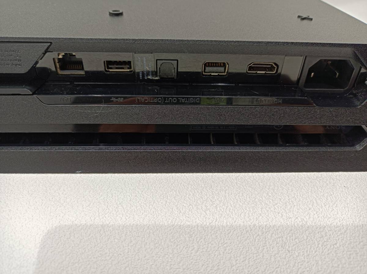 071)A 〈ジャンク品〉Playstation4pro PS4pro 本体のみ CUH-7100B