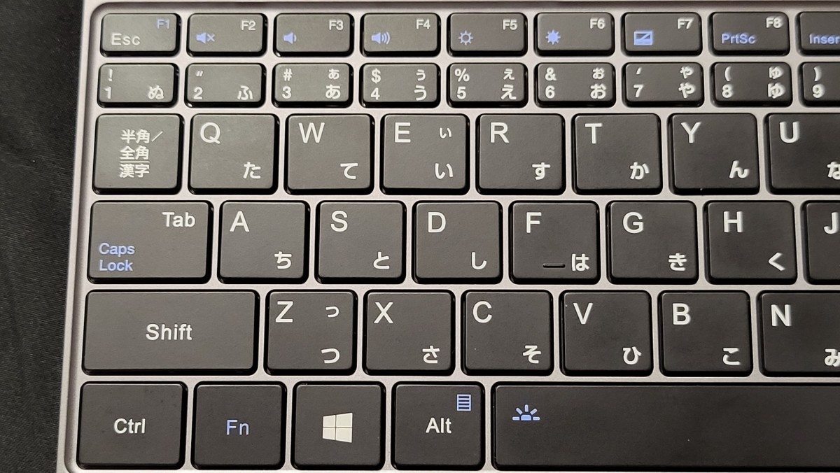 One-Netbook OneMix4 プラチナエディション i7-1160G7 / 16GB / SSD
