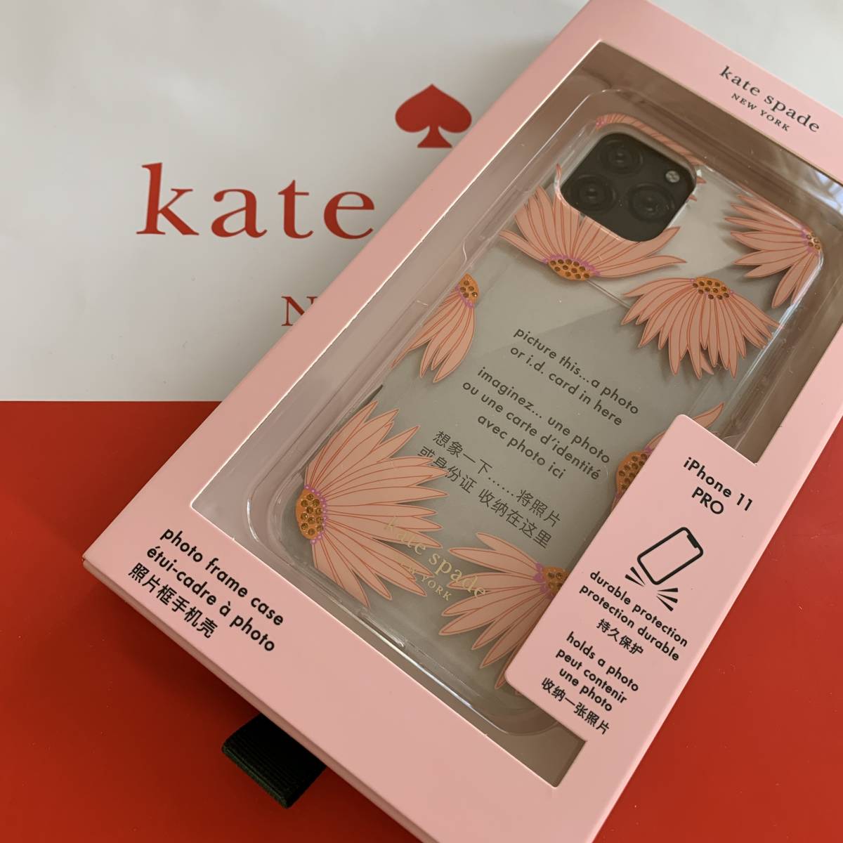 新品！ケイトスペード/デイジーの花がキラキラビジュー入り♪写真が入る　iPhone11Proケース　kate spade 　8aru6693　クリア　_画像1