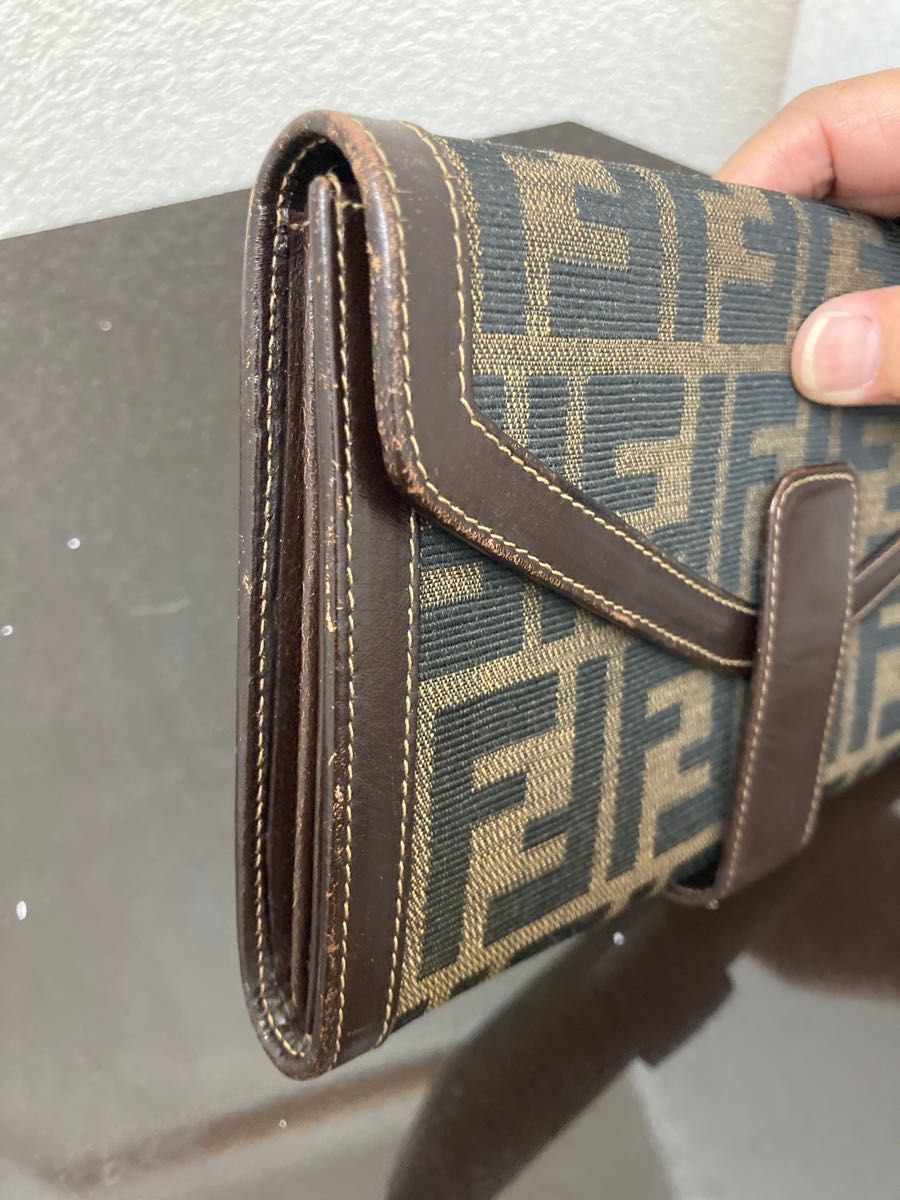 FENDI クラッチバッグ　財布　カード入れ