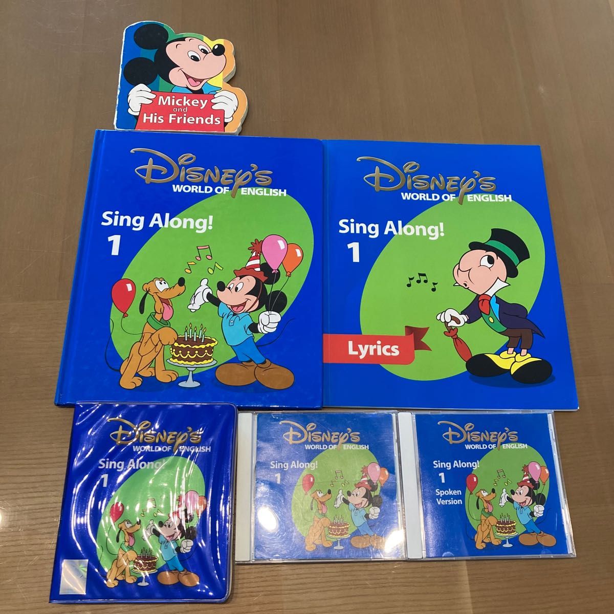 DWE ディズニー英語システム　シングアロング　1 WORLD Family DVD CD BOOK 絵本　ミッキー