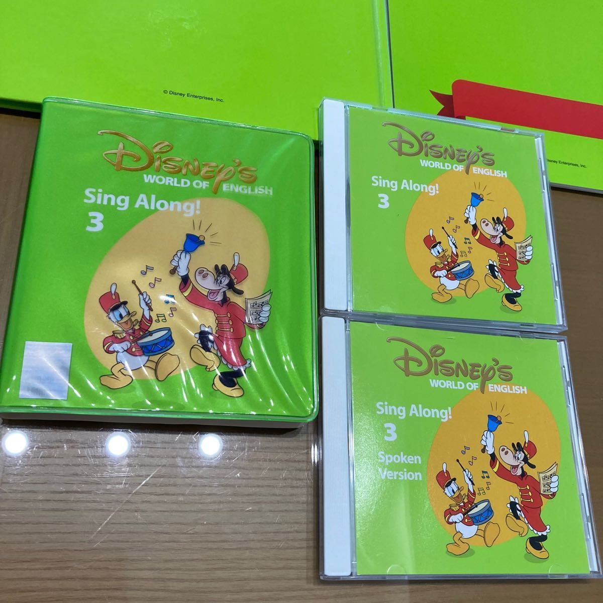 DWE ディズニー英語システム　シングアロング　3 WORLD Family DVD CD BOOK 絵本　きみどり
