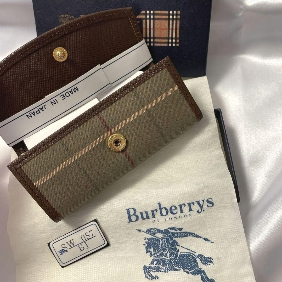 再再販！ 【新品未使用】Burberryキーケース 小物 - korabwiselka.pl