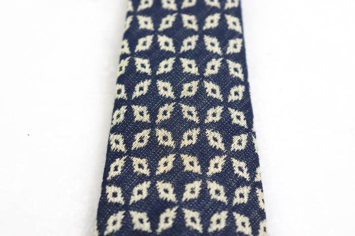 23 district silk fine pattern pattern total pattern dot pattern Onward brand necktie men's navy nijuu thank 