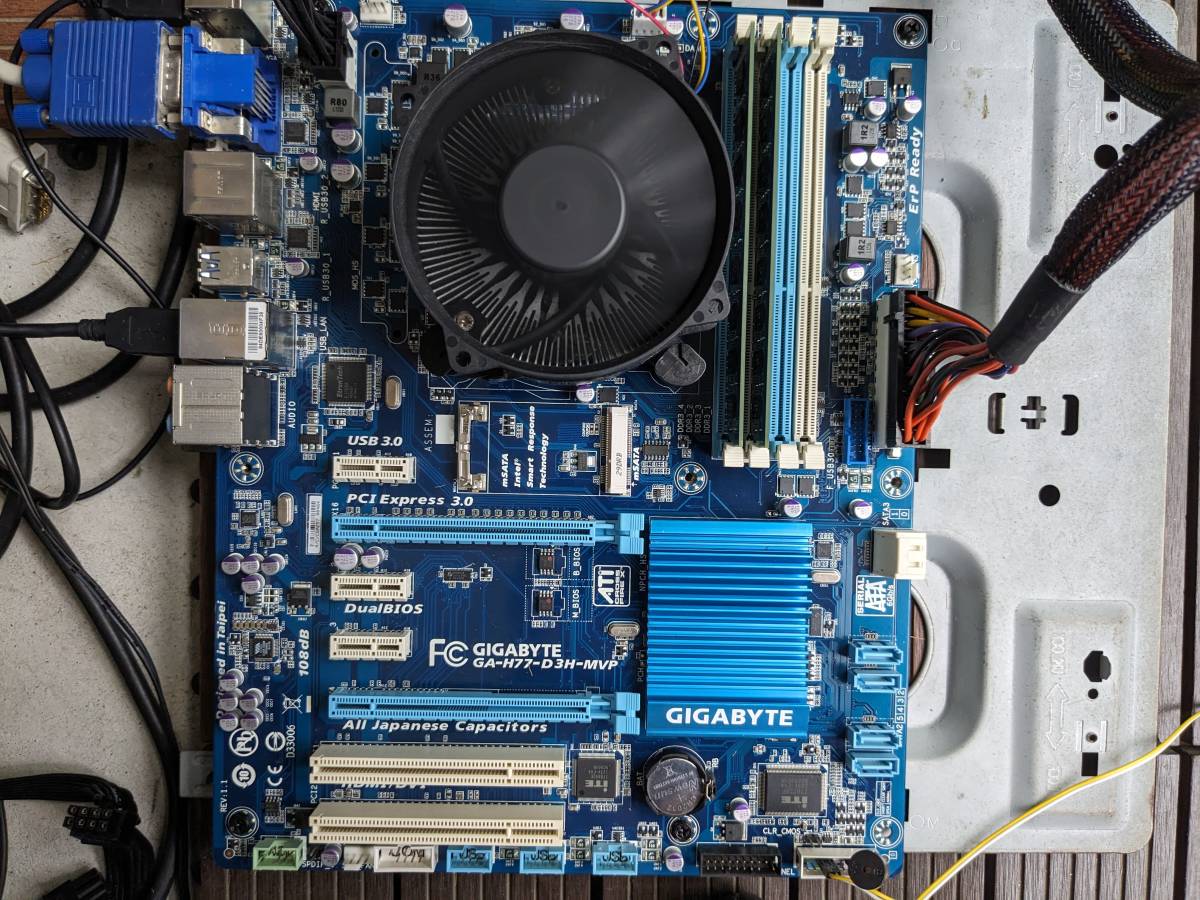 訳有ジャンク GIGABYTE GA-H77-D3H-MVP LGA1155 メモリースロット難有_画像7