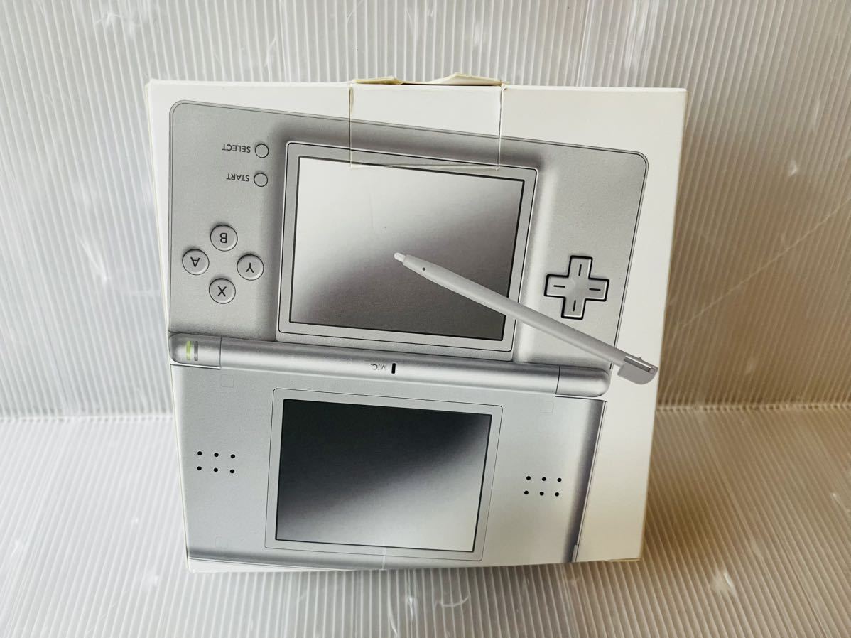 ☆お値下げしました☆ニンテンドーDS Lite グロスシルバー