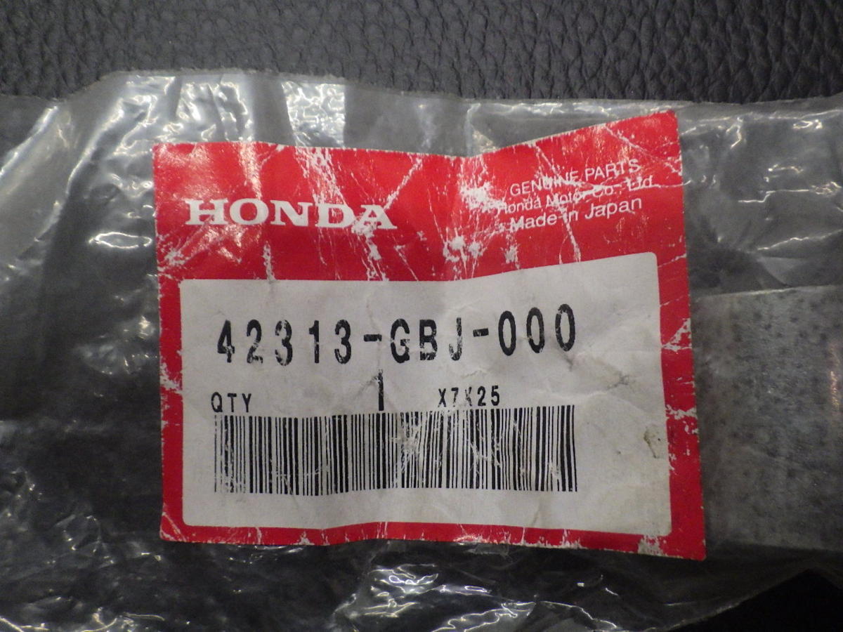 未開封 純正部品 ホンダ HONDA スーパーカブ SuperCab C50 AA01 カラー リアブレーキパネルサイド 42313-GBJ-000 管理No.16217の画像2