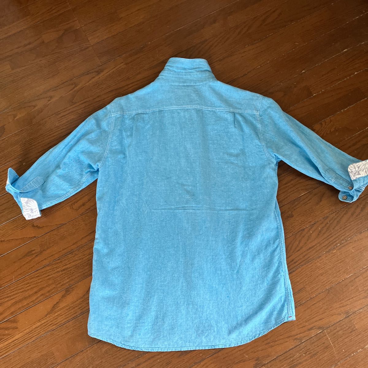 ブルー七分袖シャツ