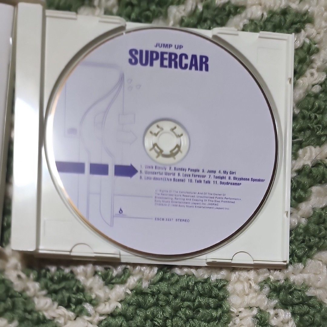 CD-R　“JUMP UP“ From Here With SUPERCAR 　中古保管品　ケースの開閉扉の片方爪割れ　　588