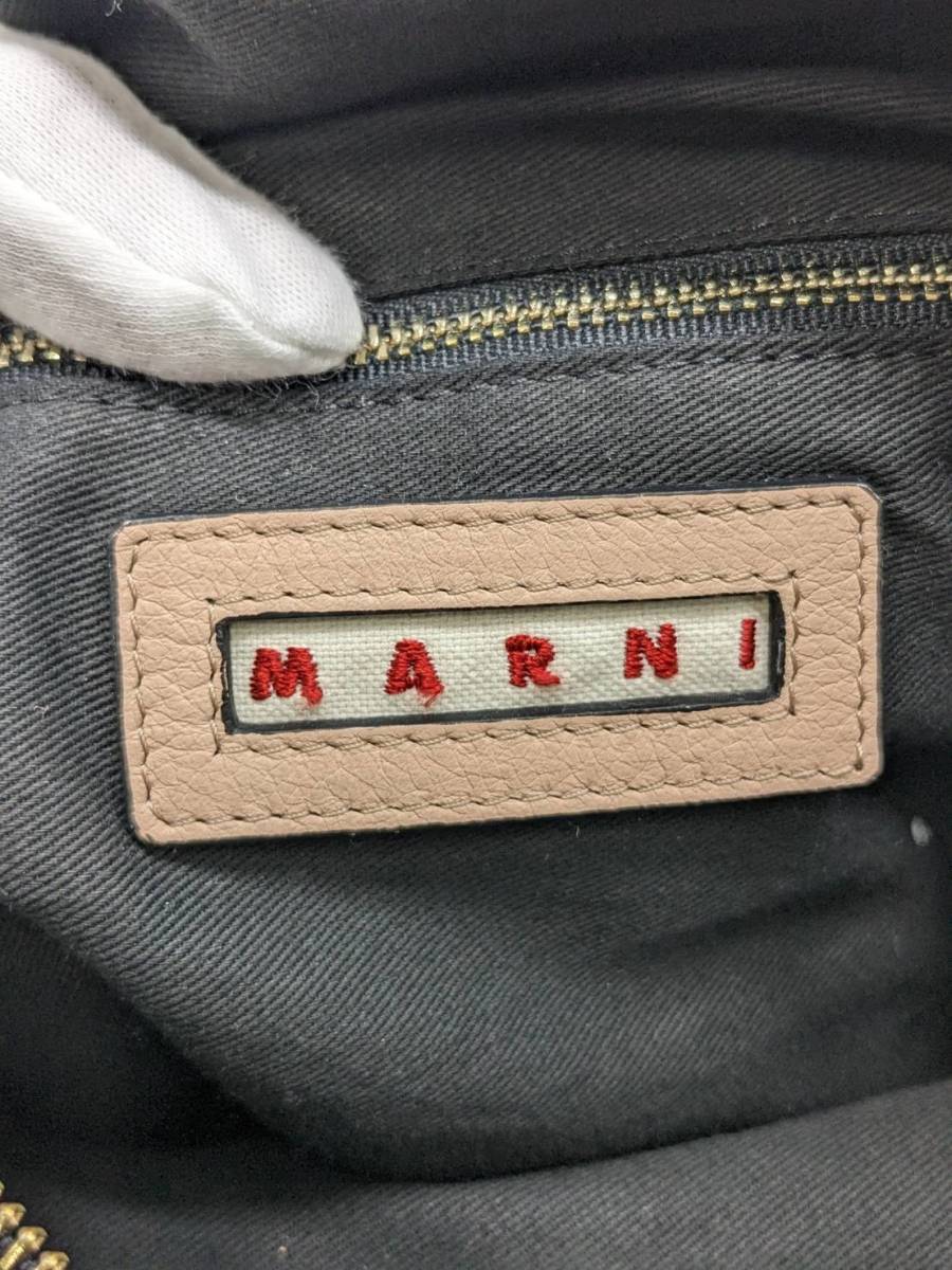 MARNI　マルニ　ショルダーバッグ　レザー　ライトピンク　イタリア製　P01OU/2019/80034 縦：約34cm 横：約32cm  マチ：約13cm