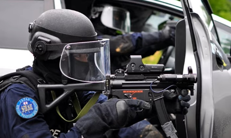 特価SALE!最後!JAPAN POLICE SPECIAL ASSAULT TEAM (SAT 特価SALE!最後!JAPAN POLICE SPECIAL ASSAULT TEAM (SAT