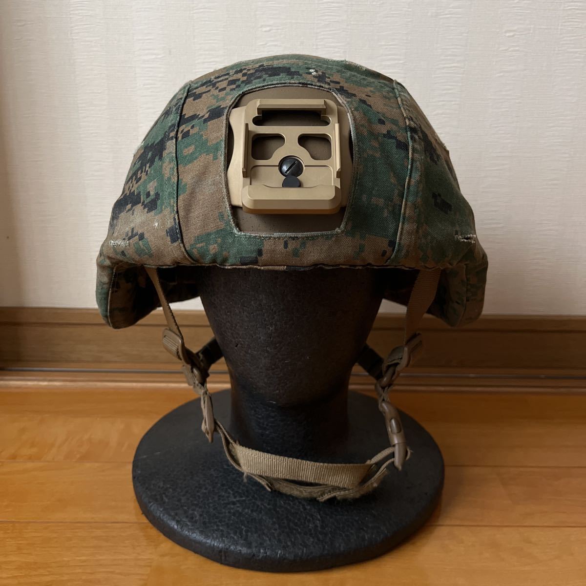 米軍放出品 USMC CERADYNE社製 ECH ヘルメット XLサイズ 海兵隊 米軍放出品 USMC CERADYNE社製 ECH ヘルメット XLサイズ 海兵隊