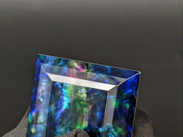 ◇青の世界 ブルーワールド◇大型87.60Ct/天然アンモライト◇証明書付
