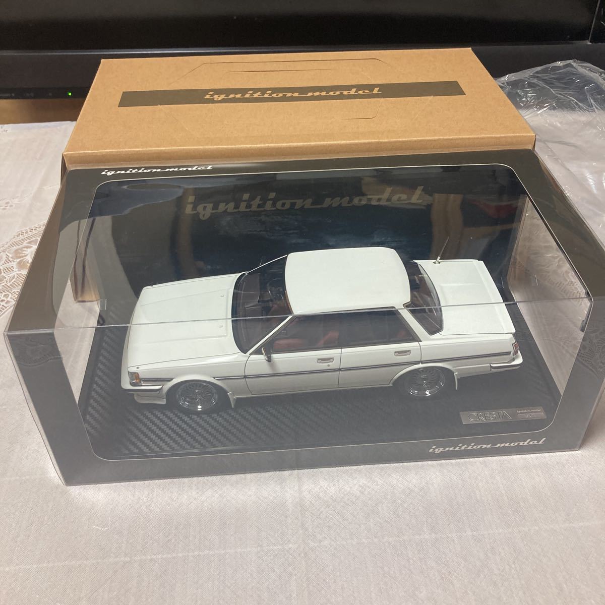 送料無料!イグニッションモデル1/18トヨタクレスタGX71 スーパー
