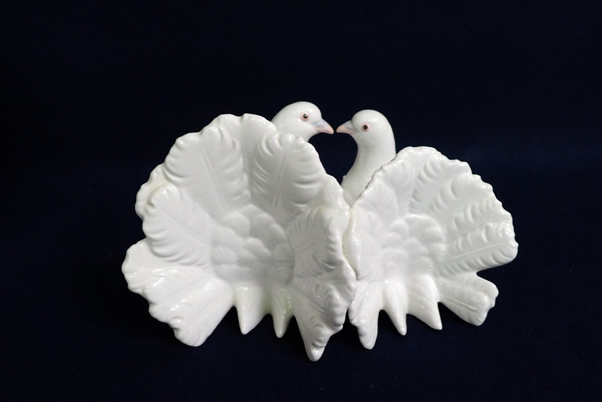 ☆060861 リヤドロ つがいの鳩 置物 フィギュリン 陶器 陶器人形