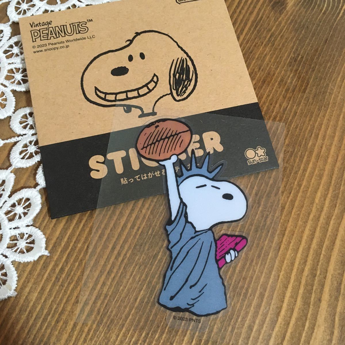定価550円】スヌーピー 貼ってはがせるステッカー シール ステッカー