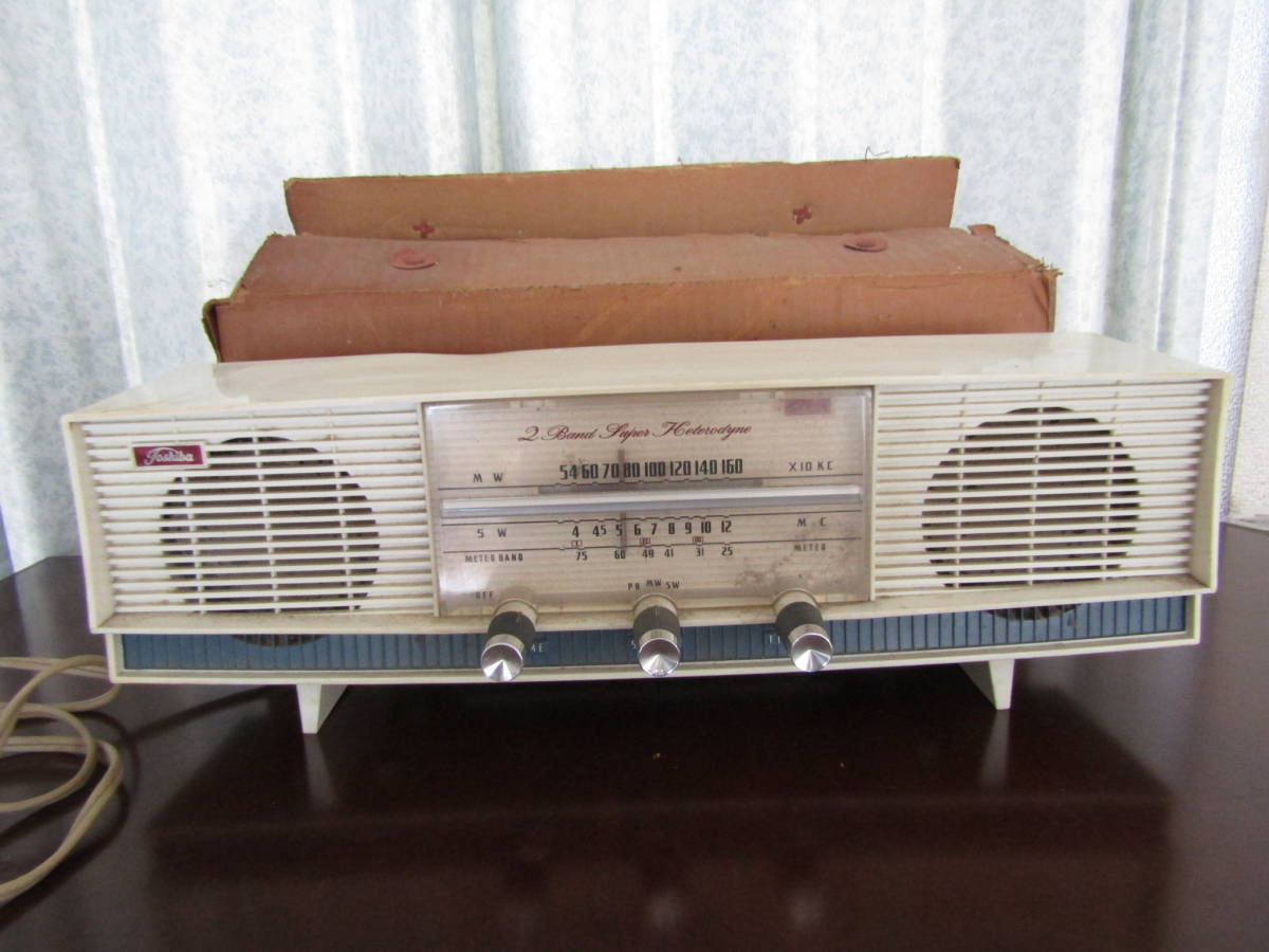 東芝ラジオ　カナリヤＰＳ　SYC-556型（Ｌ925）