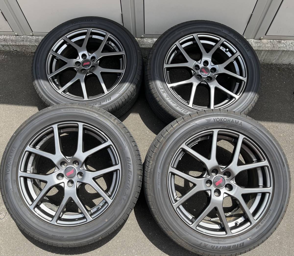 225/55R18 XV STIアルミホイール 18インチ7J+55 ガンメタ タイヤ付 4