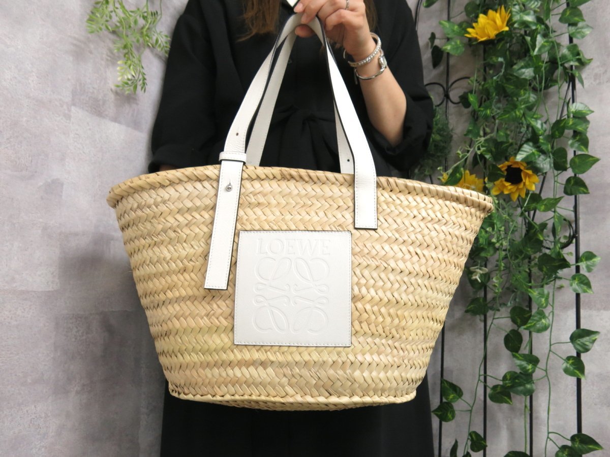 ○未使用○LOEWE ロエベ○アナグラム ロゴ型押し○ストロー カーフ