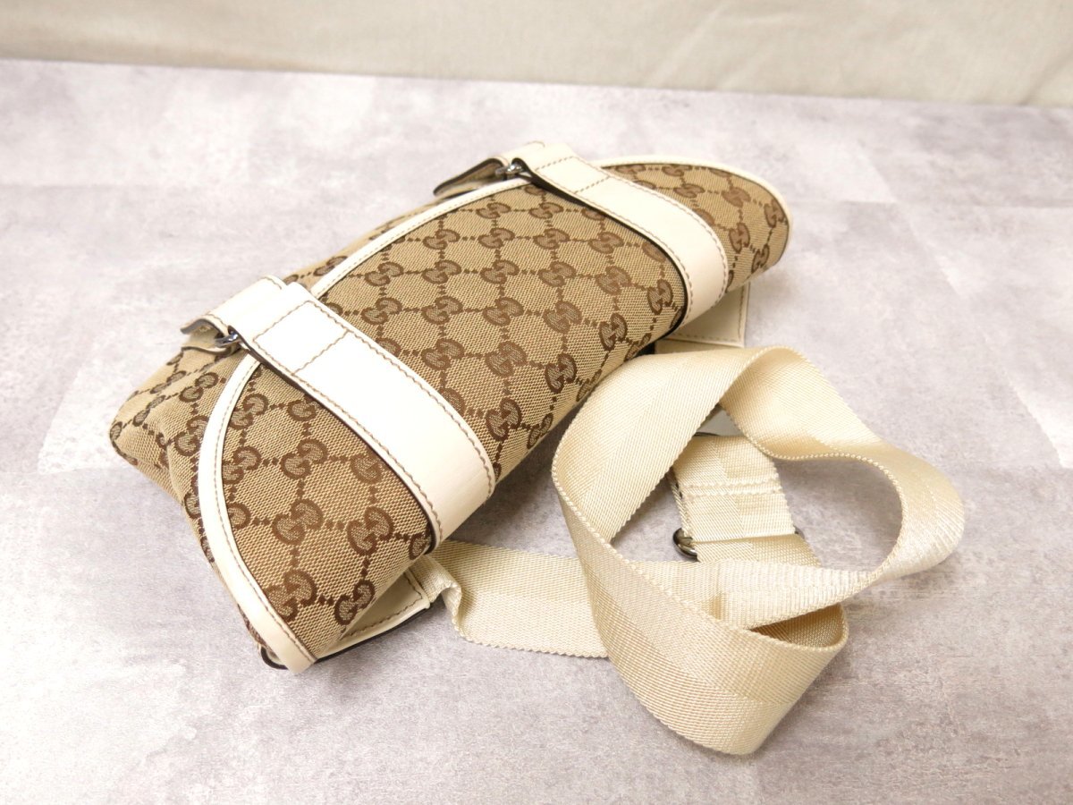 ○超美品○GUCCI グッチ○ロゴ型押し○GGキャンバス カーフ レザー 本