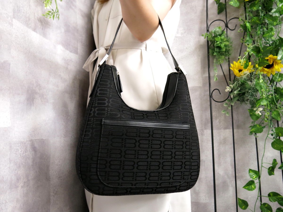 超美品○新品同様○BALENCIAGA バレンシアガ○ナイロンキャンバス