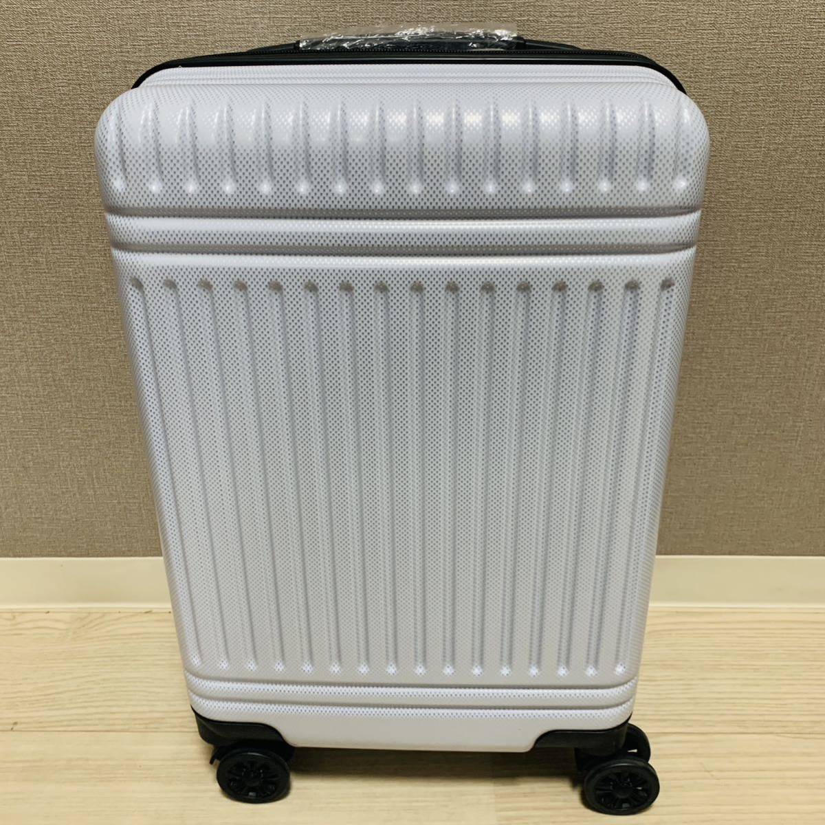 ファッションなデザイン 小型 Sサイズ 機内持ち込み キャリーバッグ