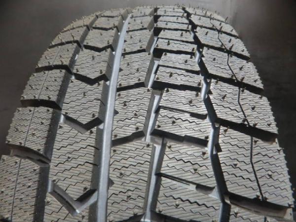 送料無料 195/60R17 90Q 20年製 ダンロップ WINTER MAXX WM02 195/60R17 90Q 新品 タイヤ 4本セット価格 スタッドレス 冬タイヤ白河_画像3