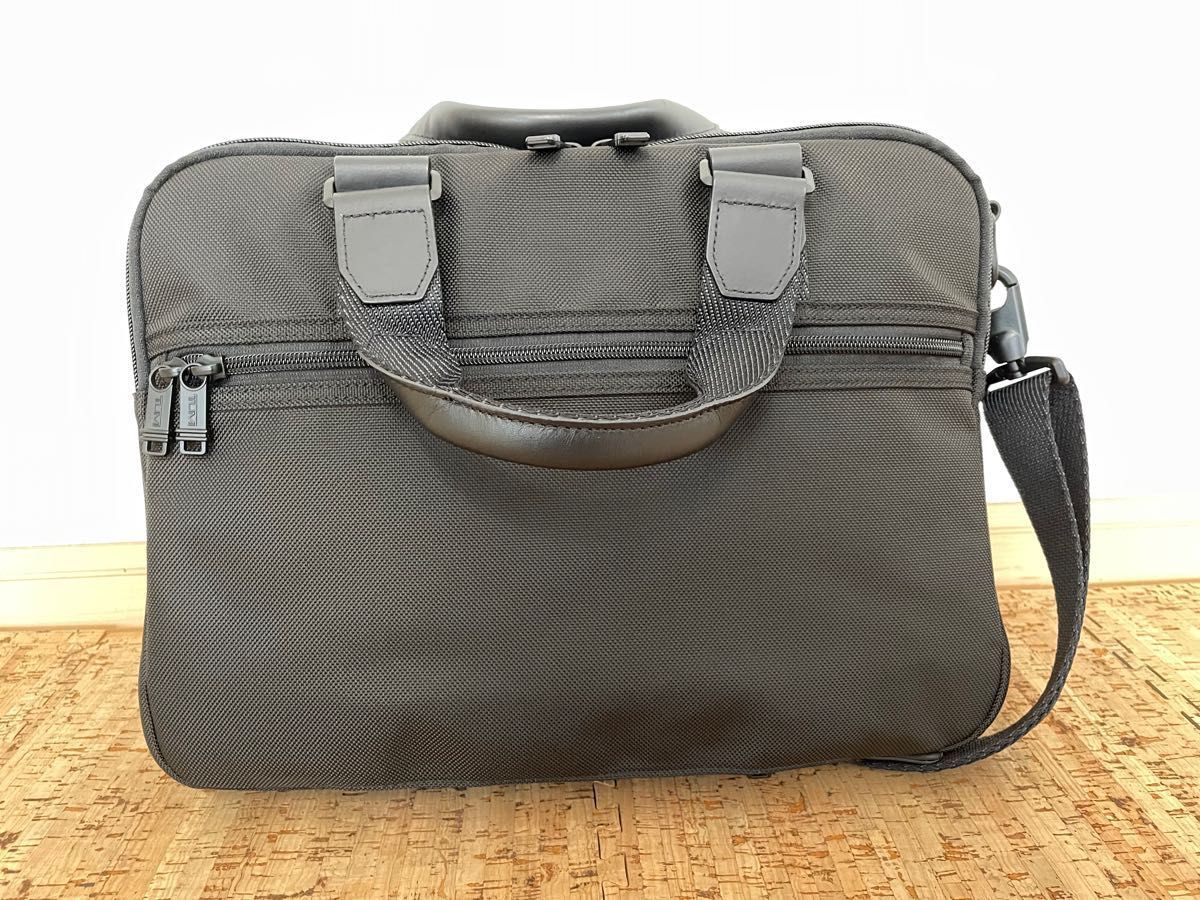 TUMI トゥミ ブリーフケース ビジネスバッグ バッグ 2way 103306 TUMI トゥミ ブリーフケース ビジネスバッグ バッグ 2way 103306
