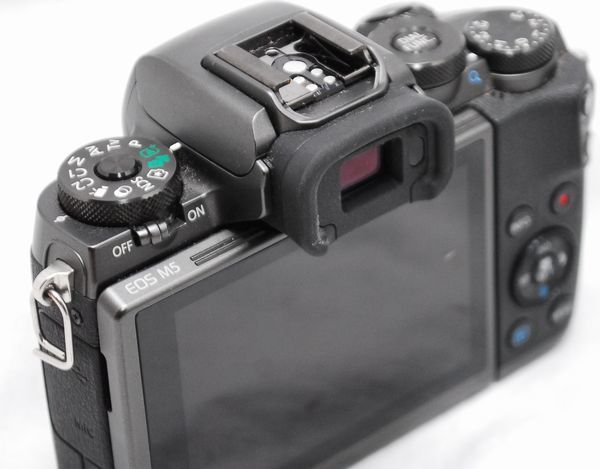 超美品・SDカード付き】Canon キヤノン EOS M5 EF-M 18-150mm IS STM