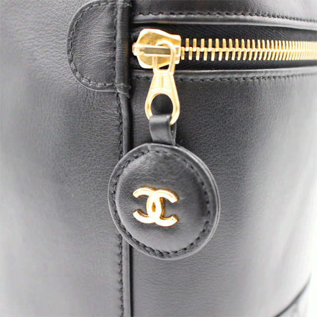 CHANEL Chanel овчина косметичка черный 