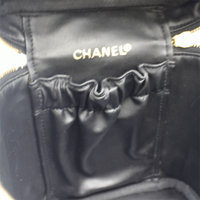 CHANEL Chanel овчина косметичка черный 