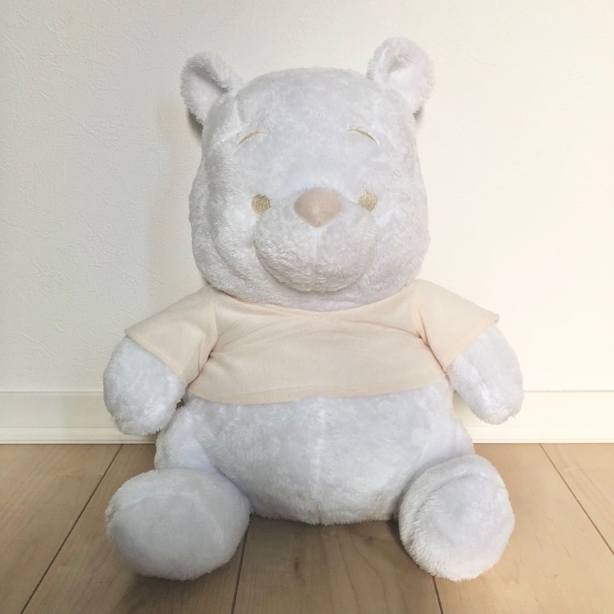 くまのプーさん 100th プラチナホワイト 超BIGぬいぐるみ くまのプーさん 100th プラチナホワイト 超BIGぬいぐるみ