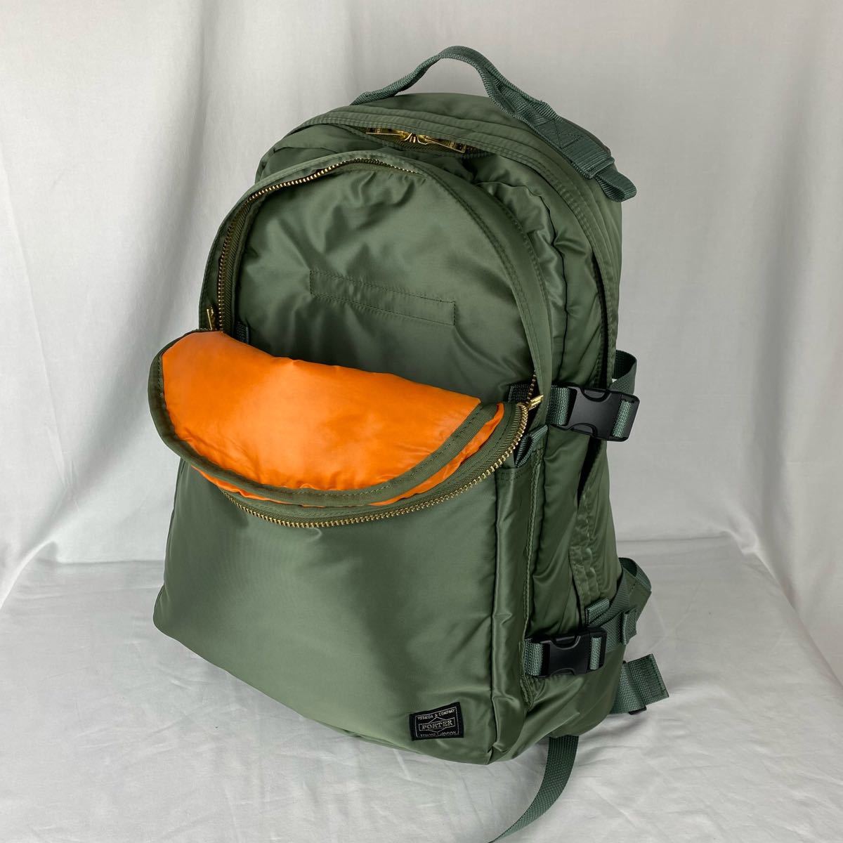 最新型】PORTER / TANKER BACKPACK / セージグリーン ポーター