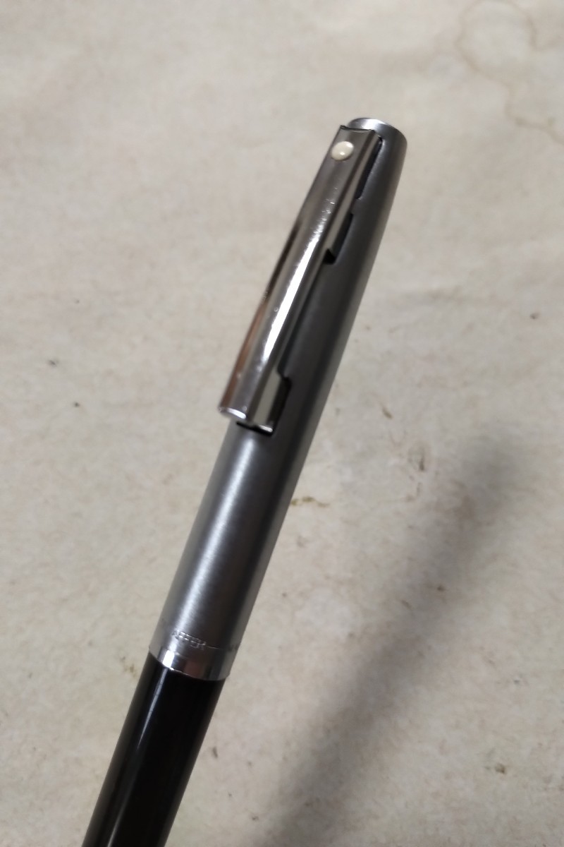 シェーファー SHEAFFER ボールペン 黒のリフィール クリッププッシュ式