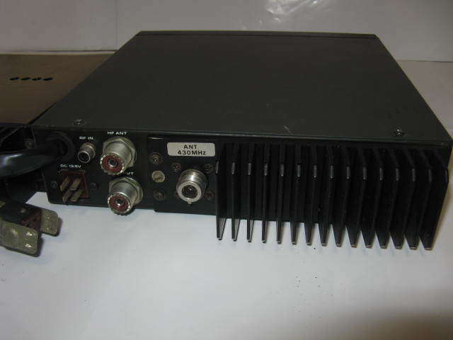 八重洲無線 VHFトランスバーターFTV-700 144MHzと430MHzの 八重洲無線 VHFトランスバーターFTV-700 144MHzと430MHzの