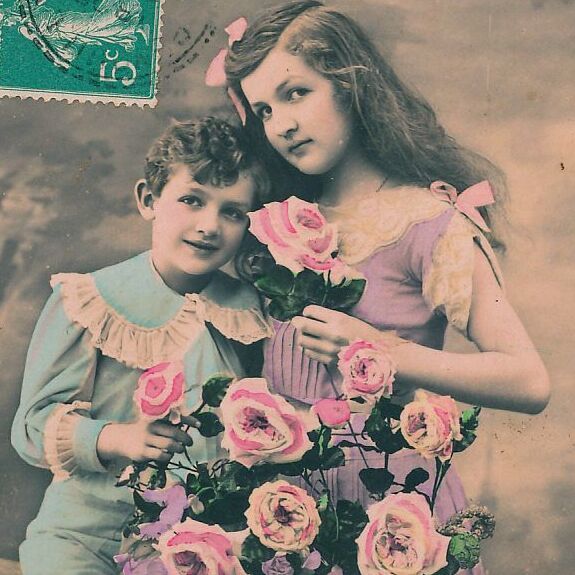 子供 (14) N22◆花と少女 アンティークポストカード フランス ドイツ ベルギー イタリア イギリス ビンテージ 外国絵葉書 _画像1