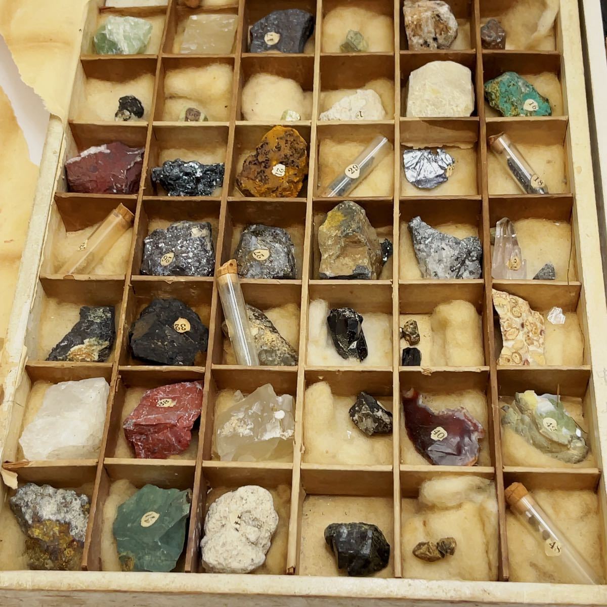 古い鉱物標本 96種 岩石 化石 鉱物 詳細不明 現状品 B1446_画像6