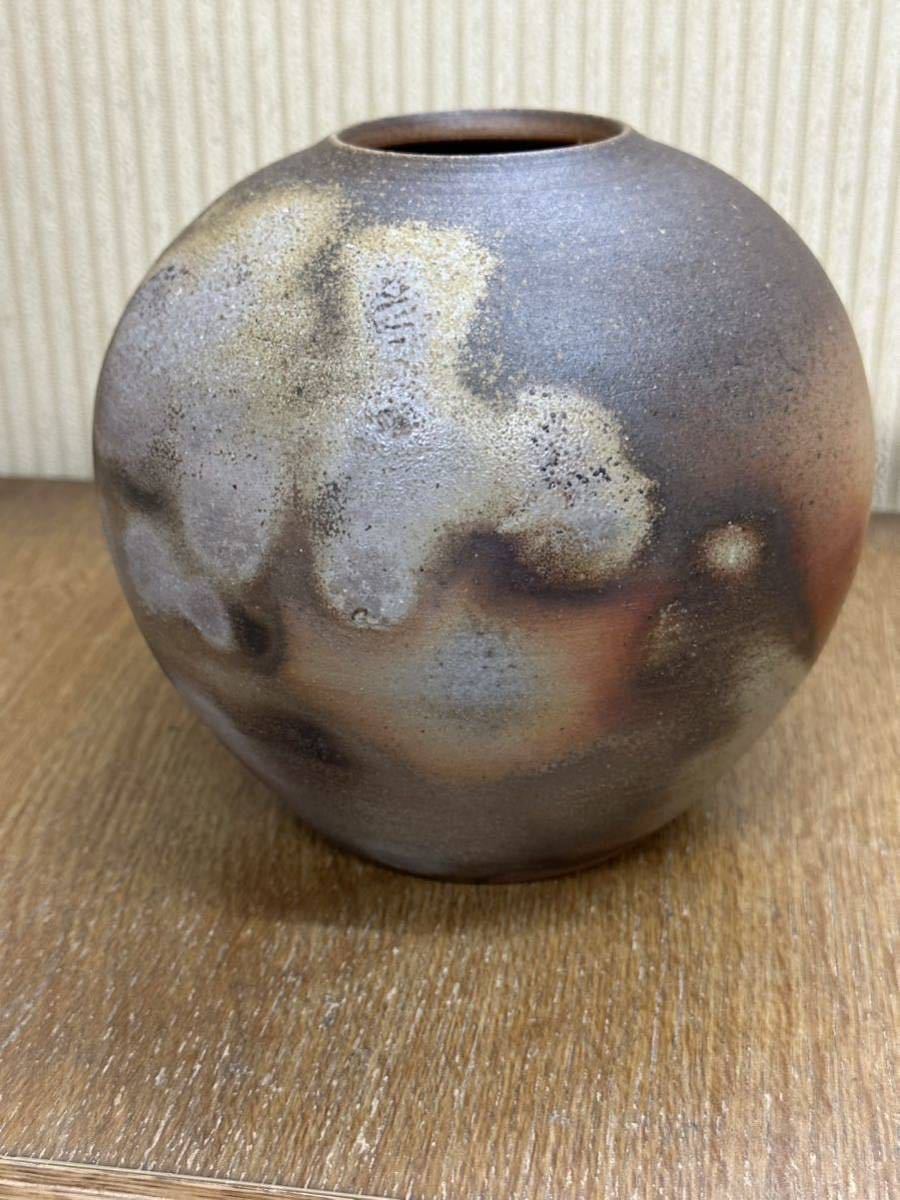  Bizen . small west . old work name goods genuine work Bizen .. flower vase vase . price. negotiations . receive. feel free please request.