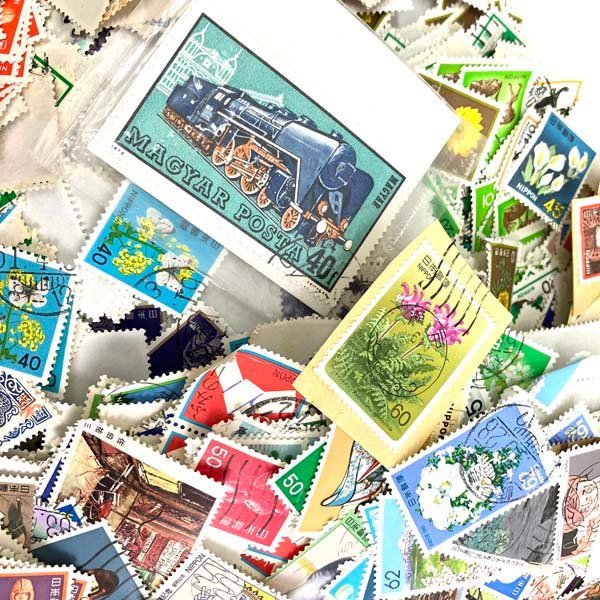 e)使用済み切手 まとめて 日本 大量 普通切手・記念切手など いろいろ 総重量約580g ※現状お渡し_画像4