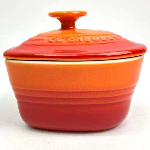 e)ルクルーゼ LE CREUSET ラムカン ダムール 蓋付 910031-00 オレンジ 洋食器 ※未使用/展示品 箱有り 箱ヤケ/汚れ有り_画像3