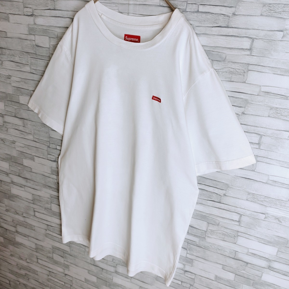 【最高デザイン】シュプリーム☆スモールボックスロゴ Mサイズ 白 刺繍 半袖 ホワイト Supreme Tee Tee WHITE Small Box Logoの画像3